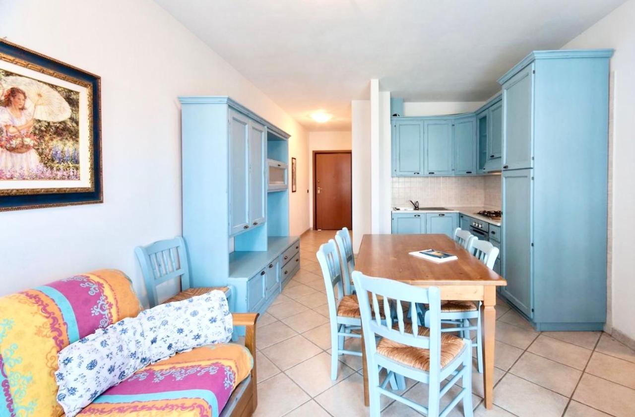Isa-Apartments 4 Beds In Residence With Swimming-Pool In San Vincenzo, Just 600 Meters From The Sea 外观 照片